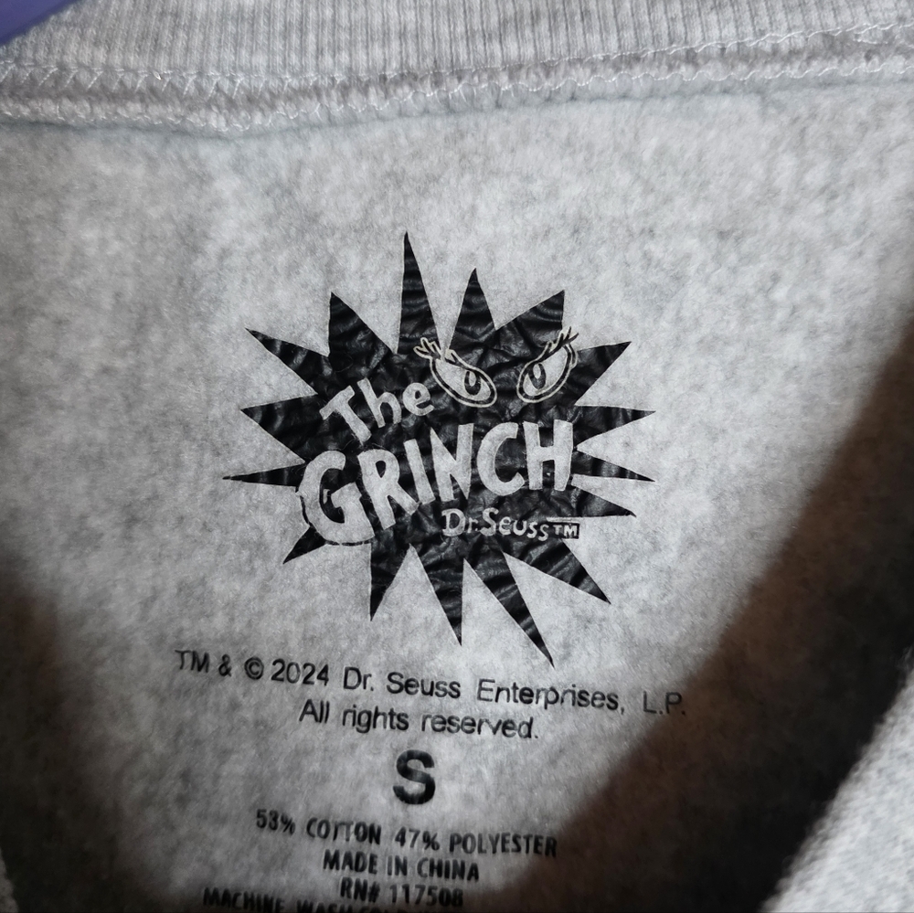 How the grinch stole Christmas sweater size Small - Picture 2 of 4